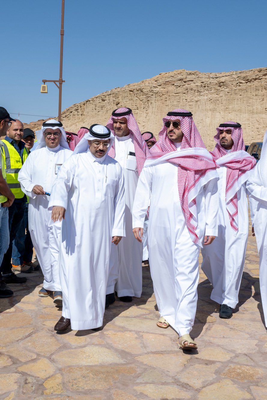 سمو أمير منطقة الجوف يتفقّد مشروع تطوير المنطقة المحيطة بقلعة زعبل التراثية بمدينة سكاكا